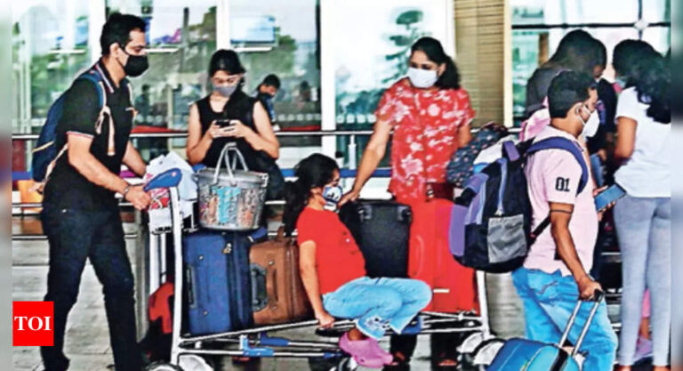 At 132%, Mumbai airport passenger traffic sees vertical climb in 1st half of 2022 | Mumbai News – Times of India